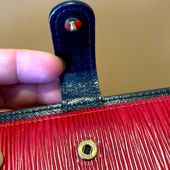 Louis Vuitton 5.5” x 4” Epi Notebook Passport Red Wallet - Picture 12 of 16